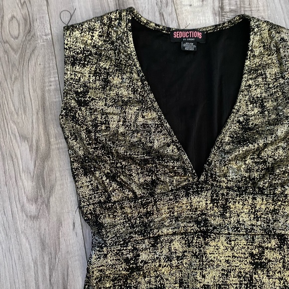 Dress - Picture 2 of 2